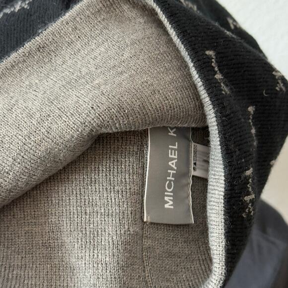 Michael Michael Kors Major Mk Repeating Logo Knit Beanie - Picture 4 of 5